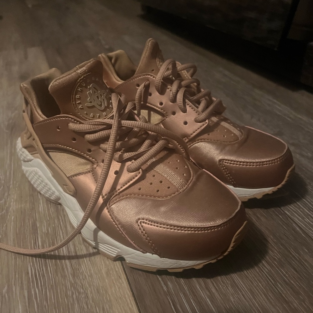 Women’s nike huaraches shoes
